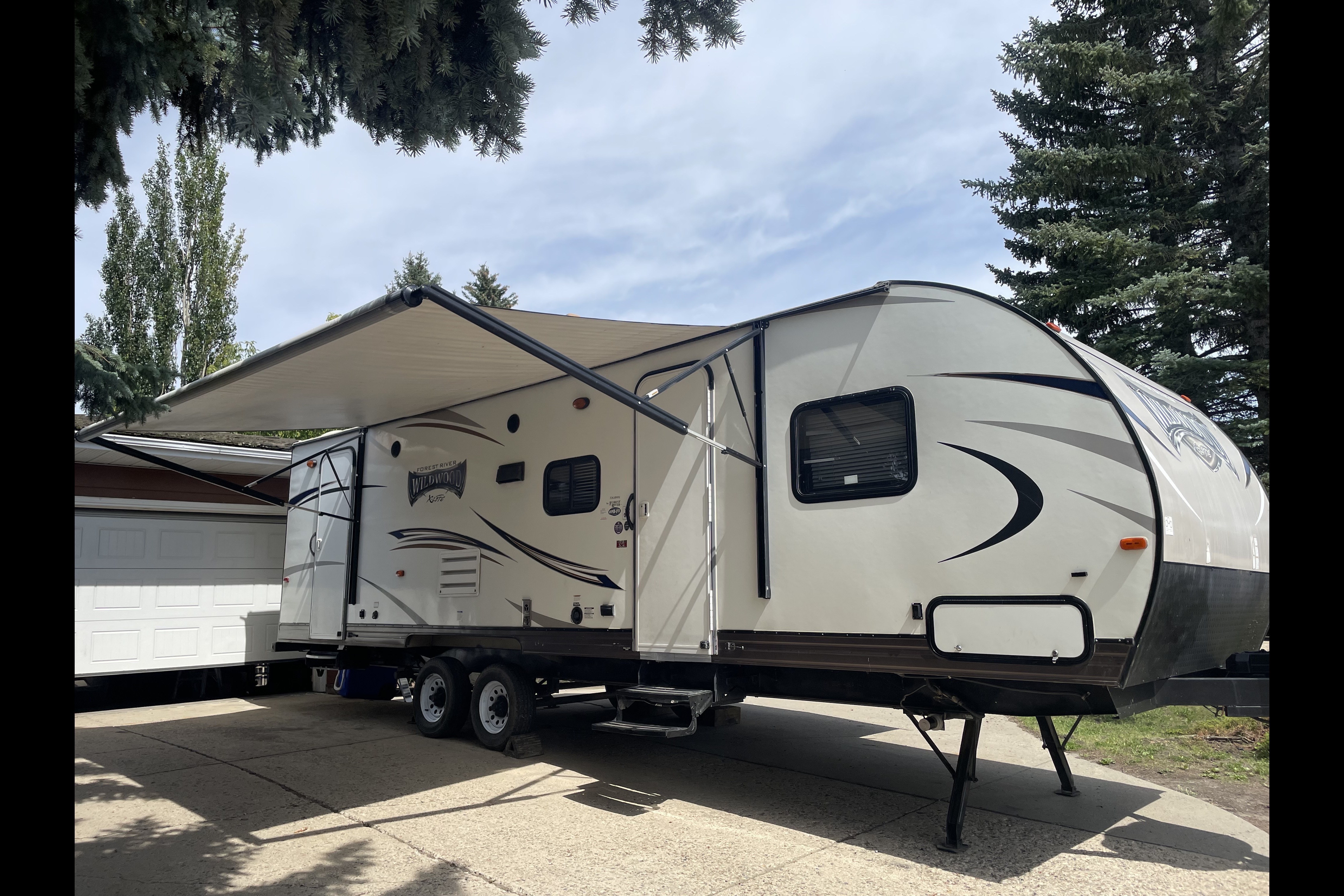 Campz Travel Trailer