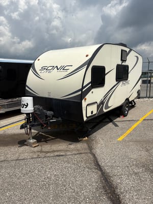 Affordable Getaway Sonic Ultra Lite SL168VRB Travel Trailer