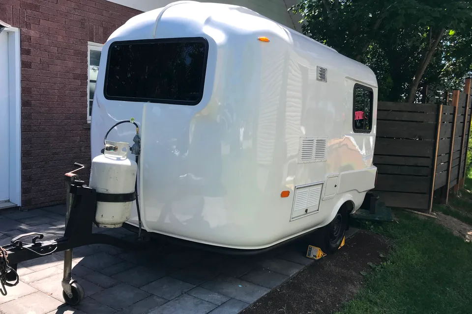 Yvan Uhaul 13 pieds Mini-roulotte