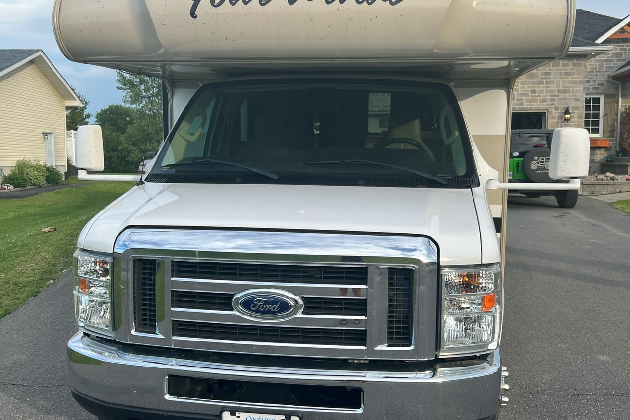 Tammy's Thor Motor Coach Four winds Class C