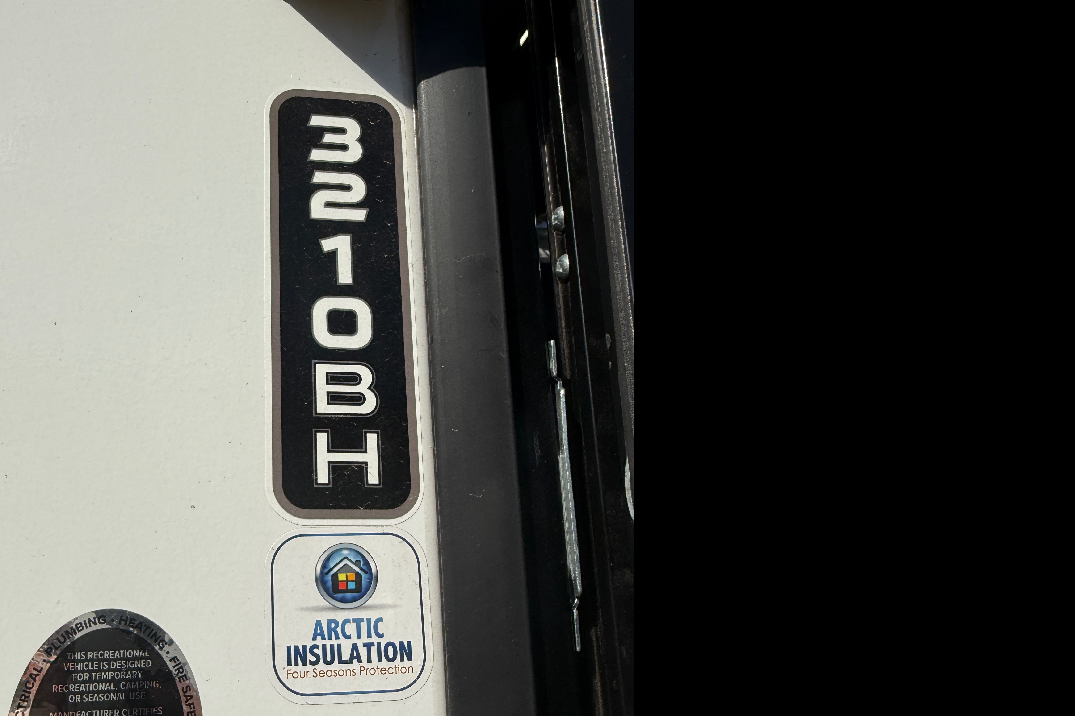 Grand Design Imagine Travel Trailer 3210bhs