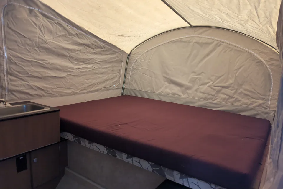 Berti's Starflyer Tent Trailer
