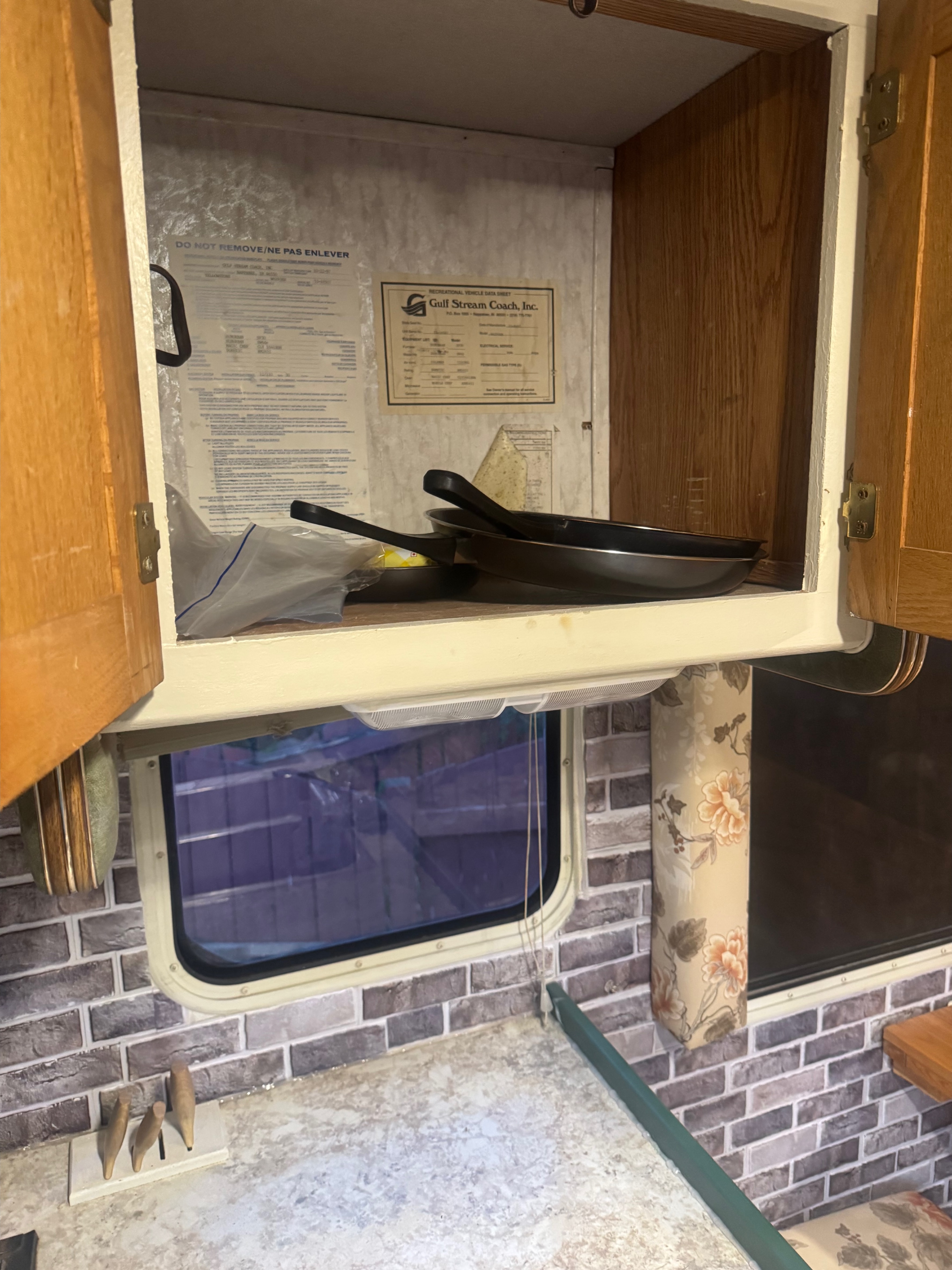 Aziz's Diesel Motorhome