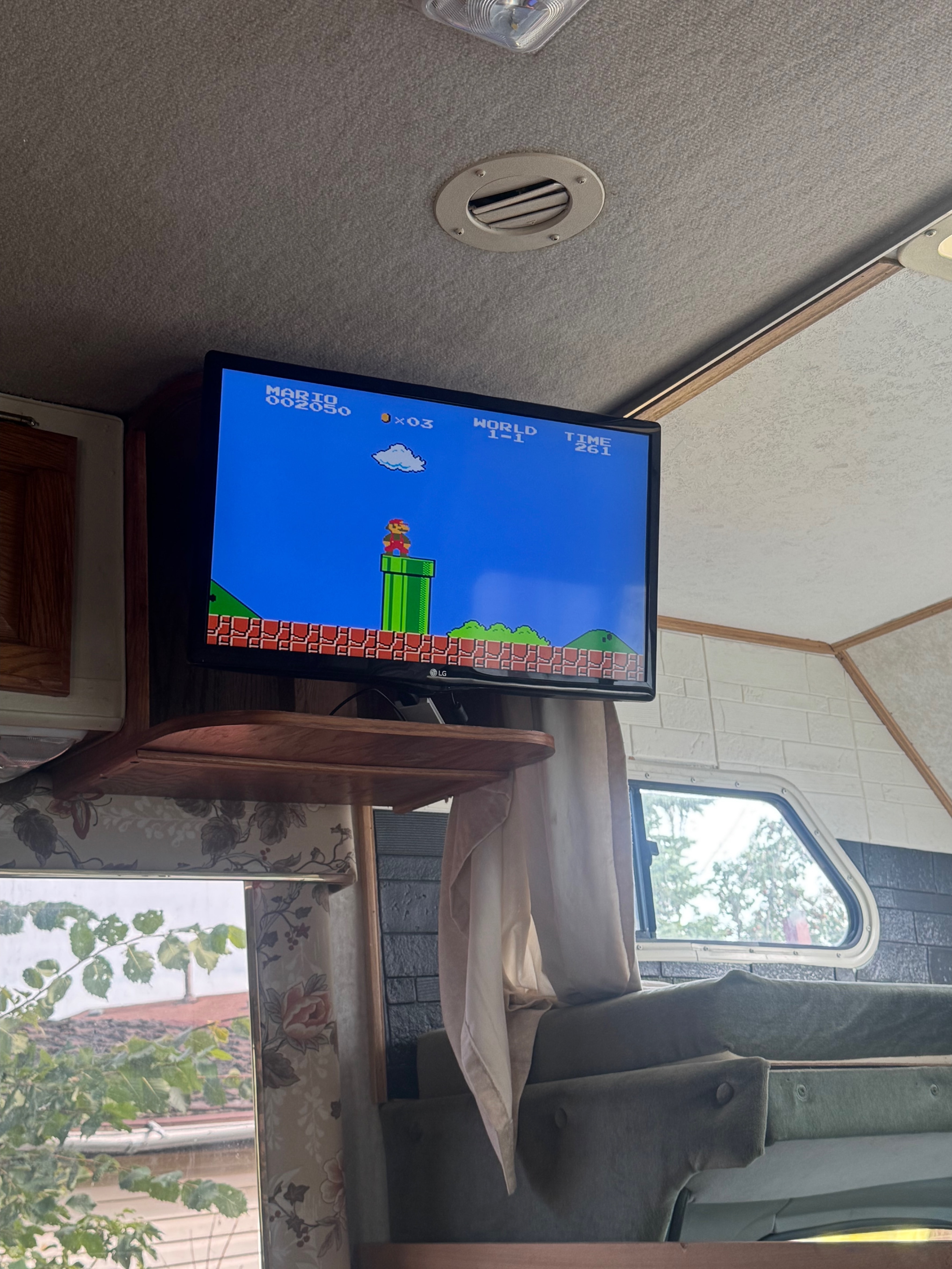 Aziz's Diesel Motorhome
