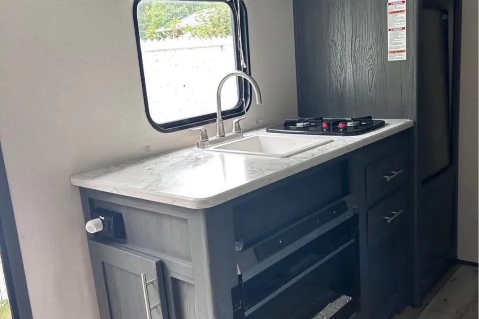 Maxime's aspen trail AT17B AT17B Travel Trailer