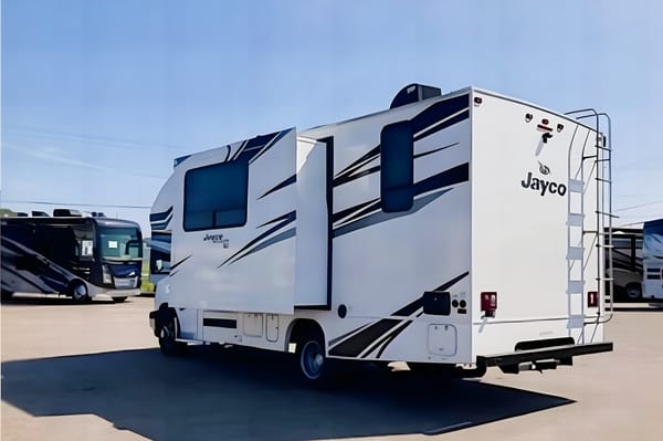 Jonda's Jayco Redhawk Class C