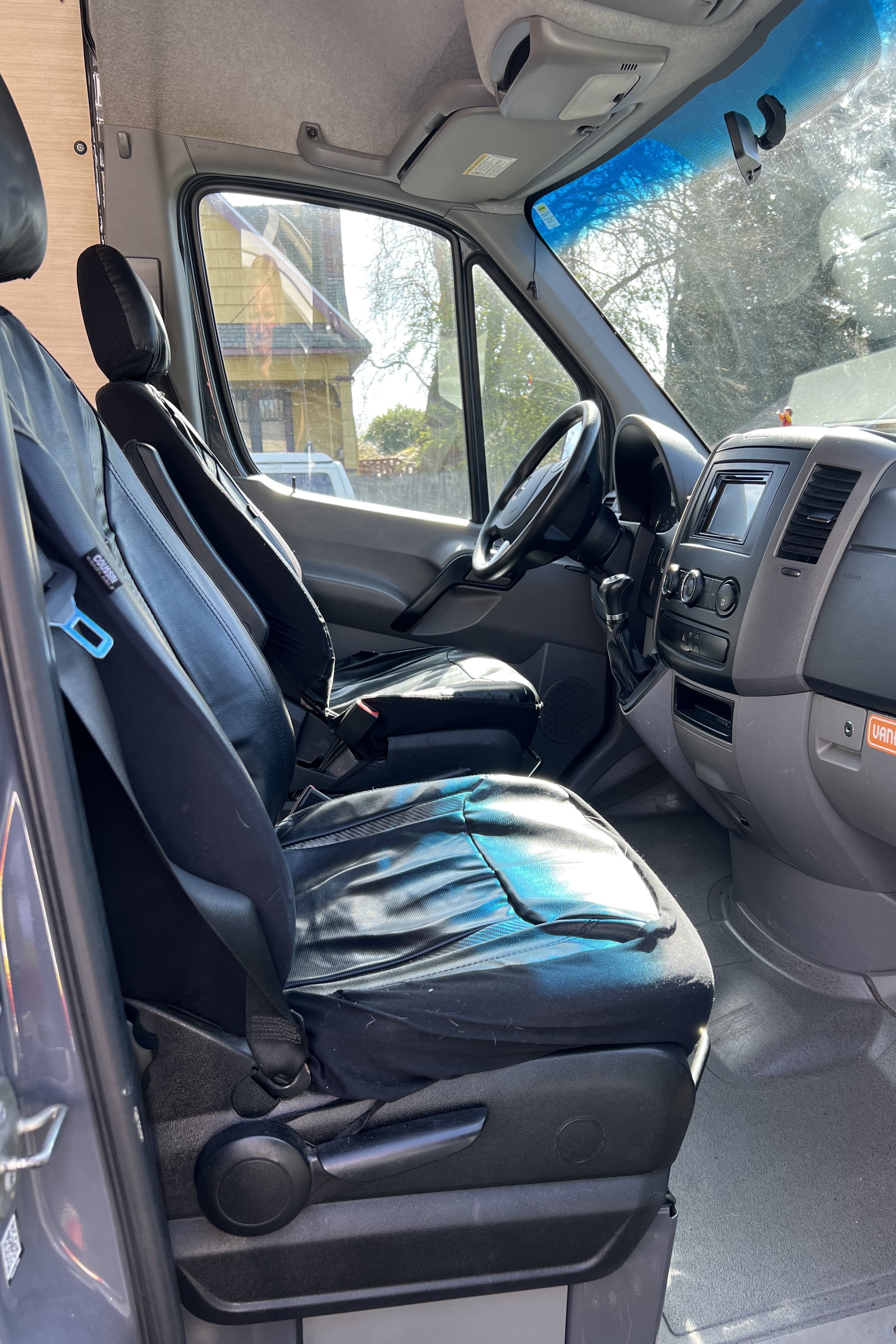 Vanessa's Mercedes-Benz Sprinter Campervan
