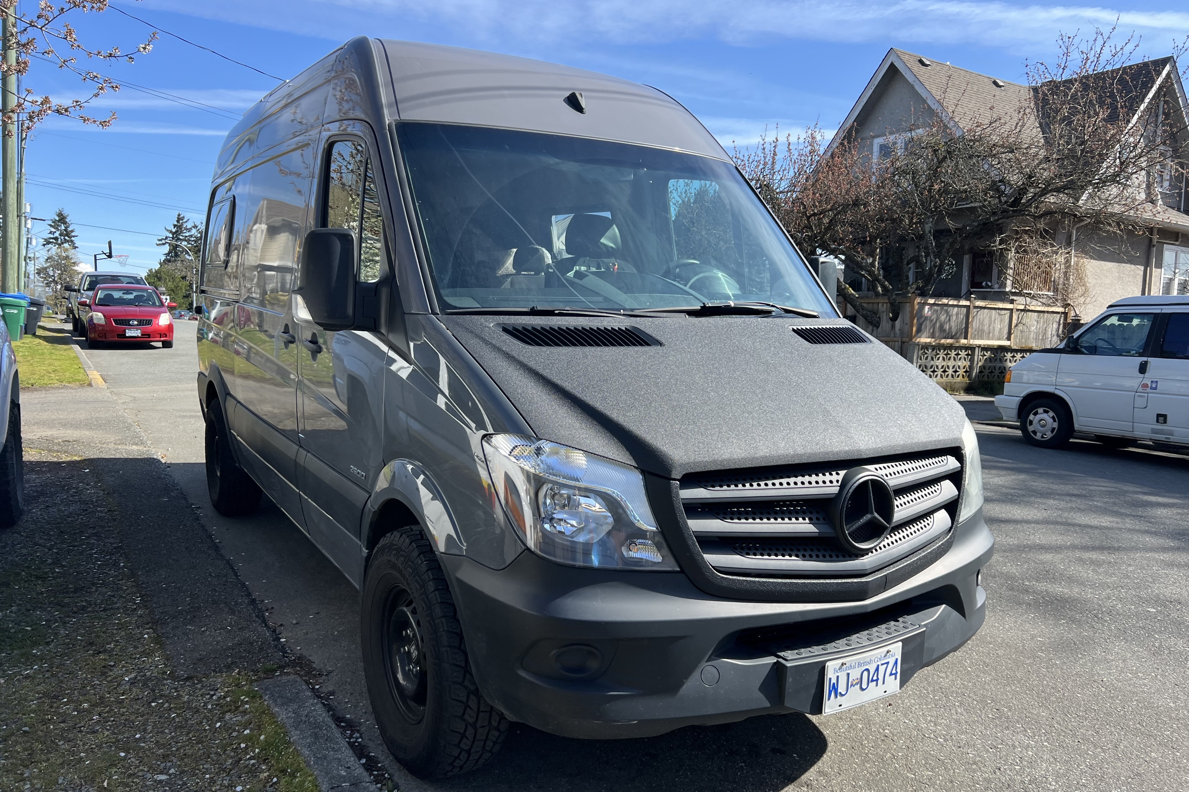 Vanessa's Mercedes-Benz Sprinter Campervan
