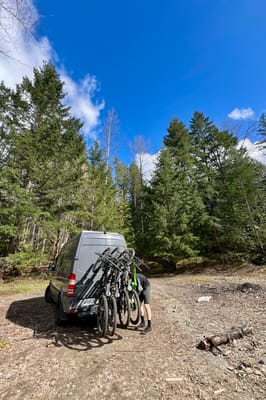 Vanessa's Mercedes-Benz Sprinter Campervan