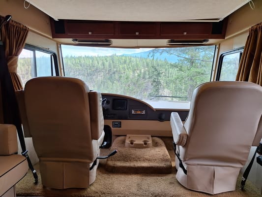 31Ft Winnebago, treat yourself.