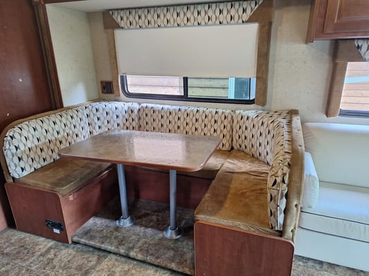 31Ft Winnebago, treat yourself.
