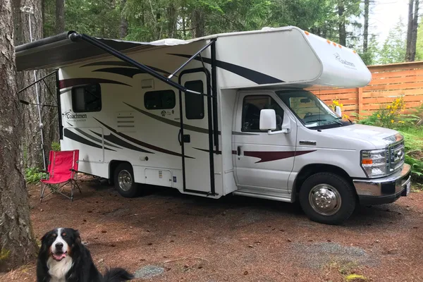 The Owen’s Coachmen Freelander Class C