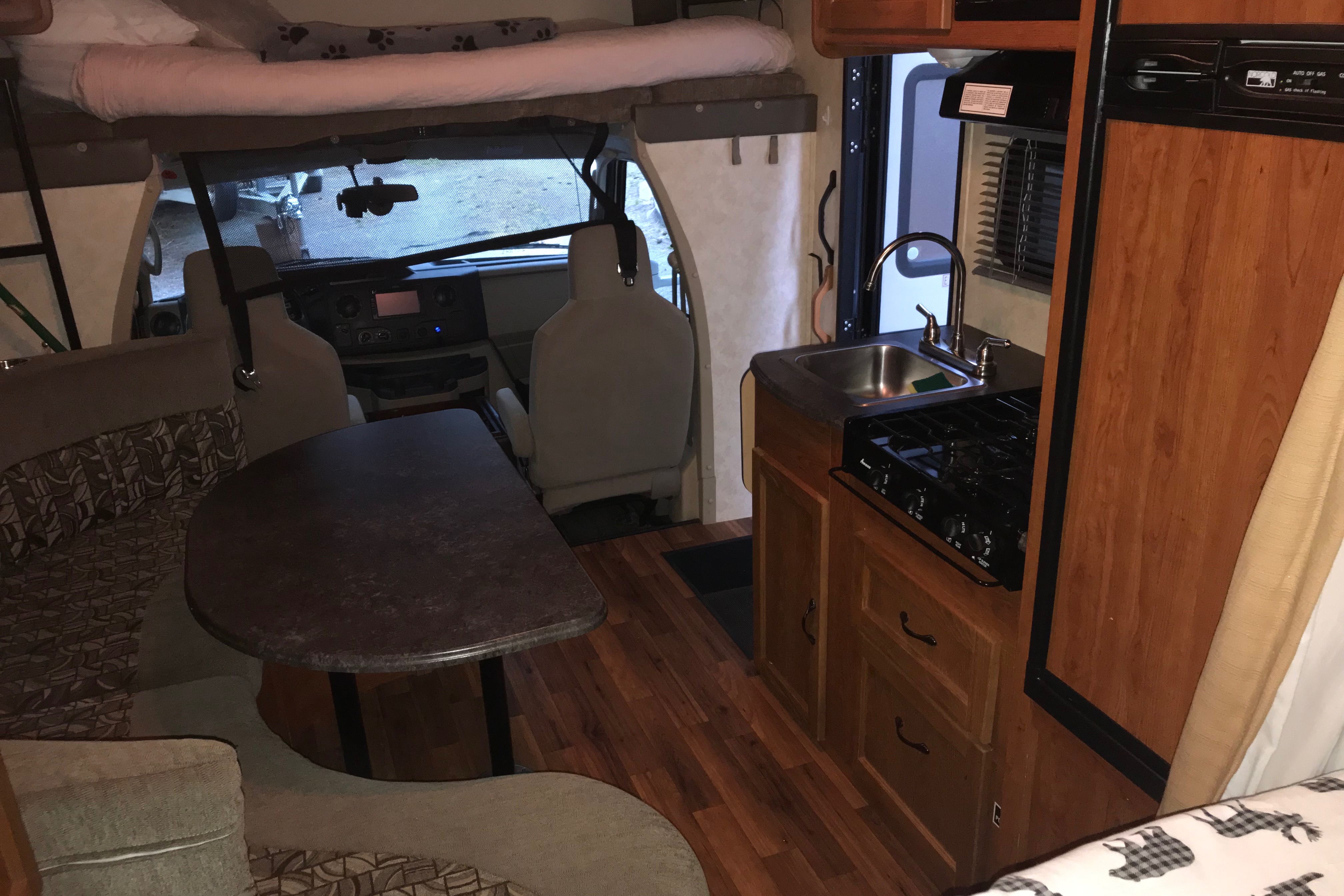 The Owen’s Coachmen Freelander Class C