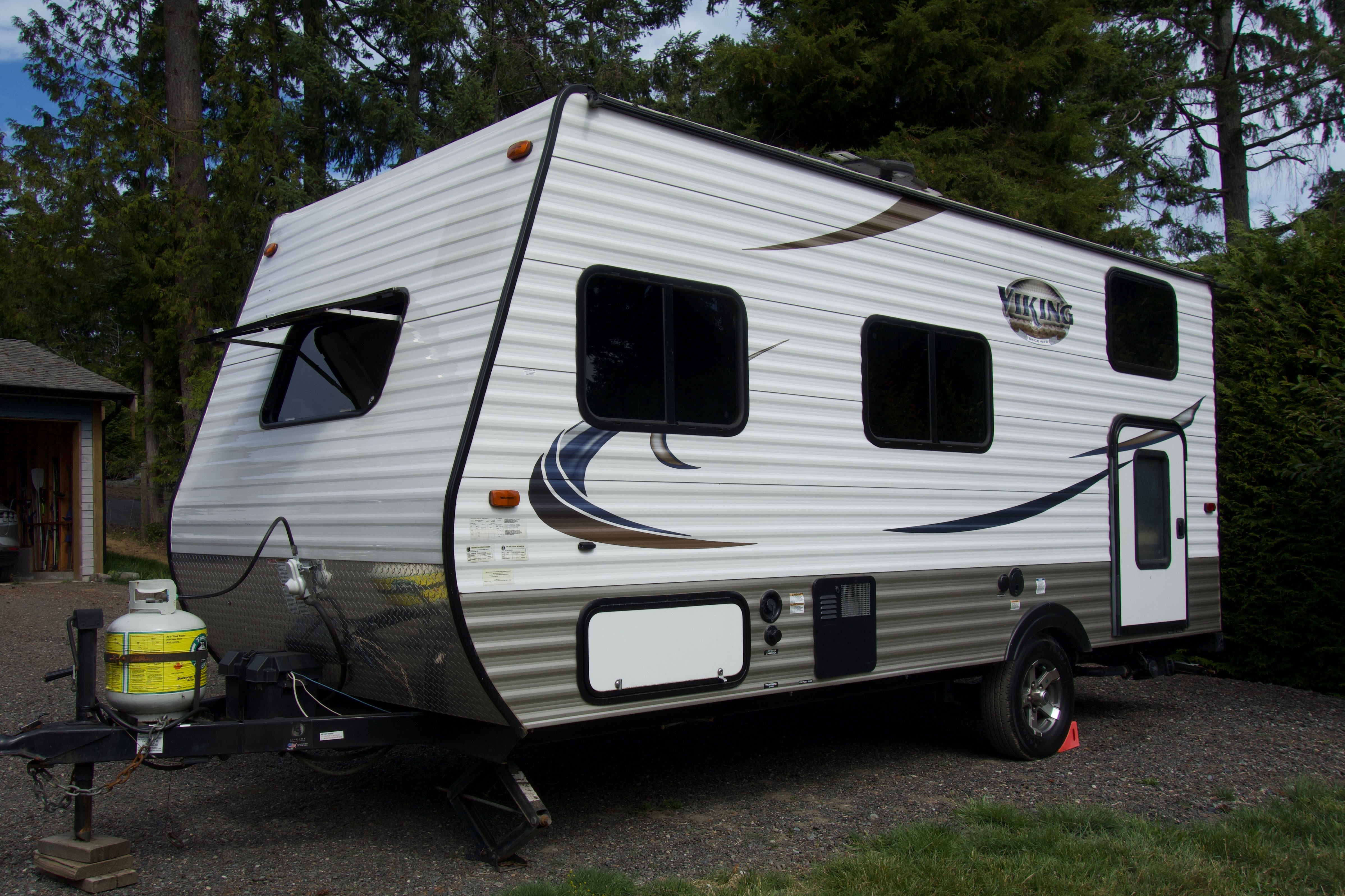 Forest River Viking 17BH