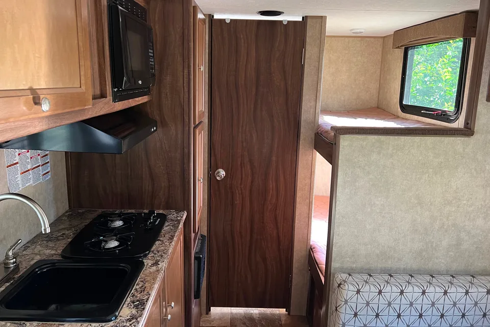 Forest River Viking 17BH