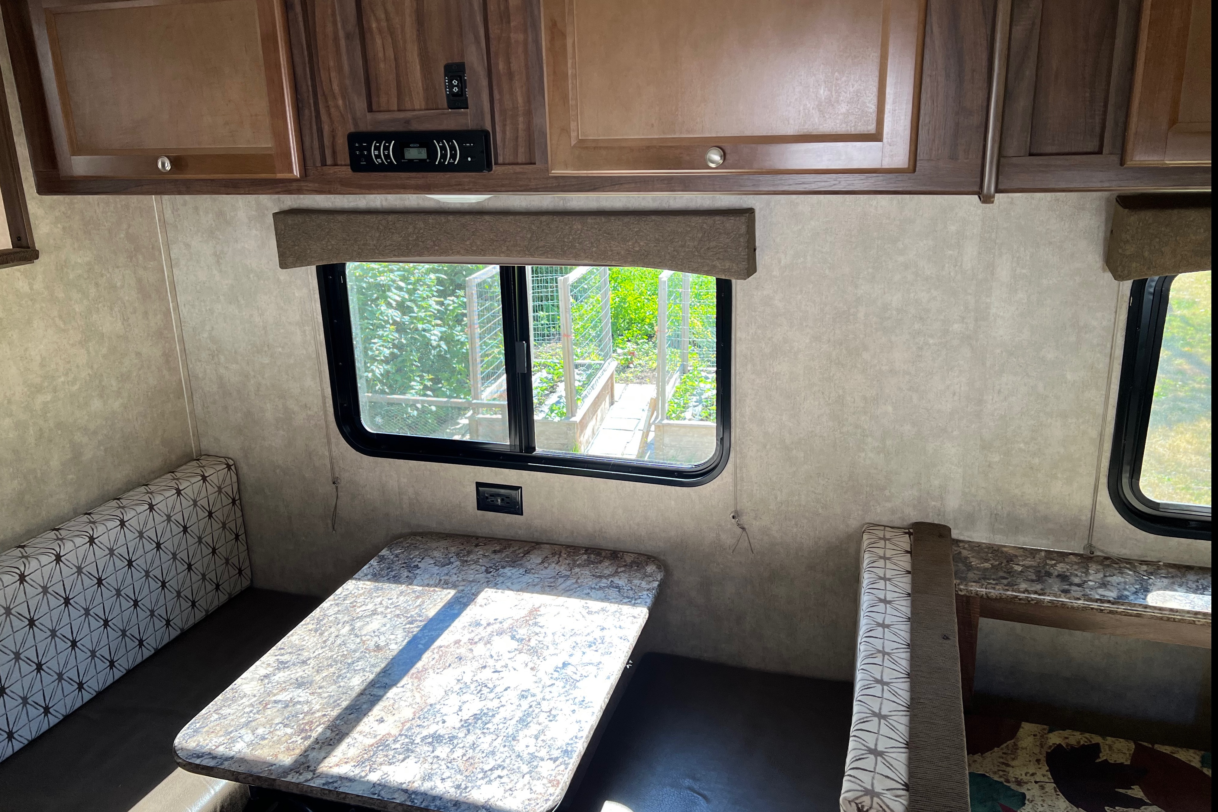 Forest River Viking 17BH