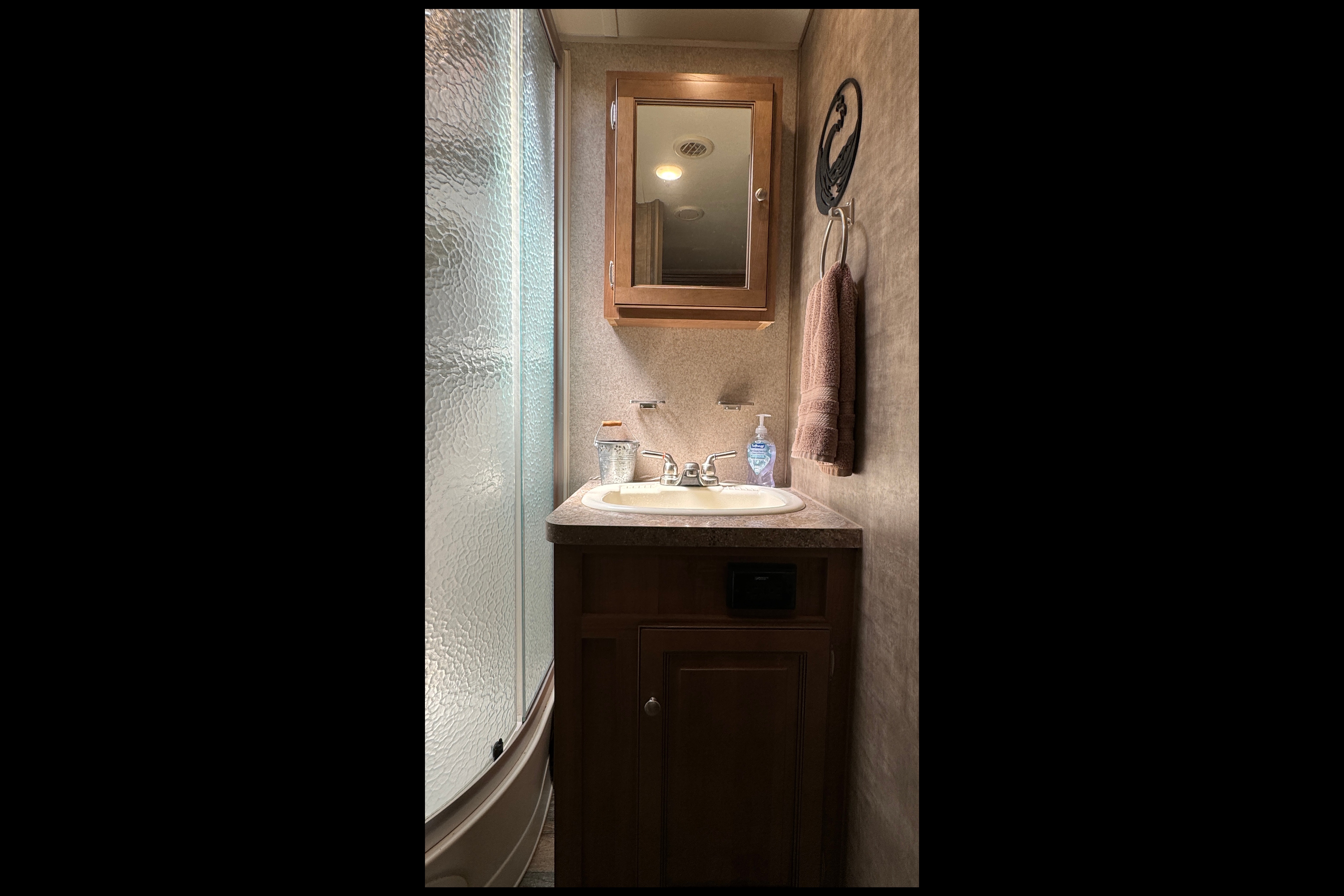 Ken's Forest River Rockwood Ultra Lite M-2304DS Travel Trailer