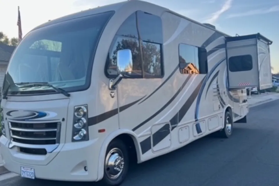 Cruise Like a Pro in Michael’s Class A Thor Vegas