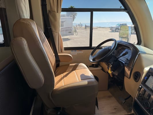 Cruise Like a Pro in Michael’s Class A Thor Vegas