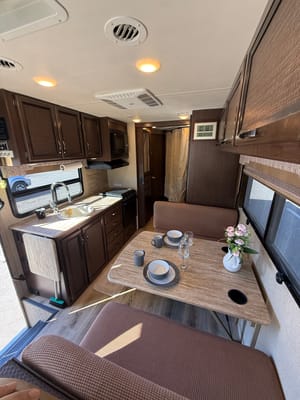 Cruise Like a Pro in Michael’s Class A Thor Vegas