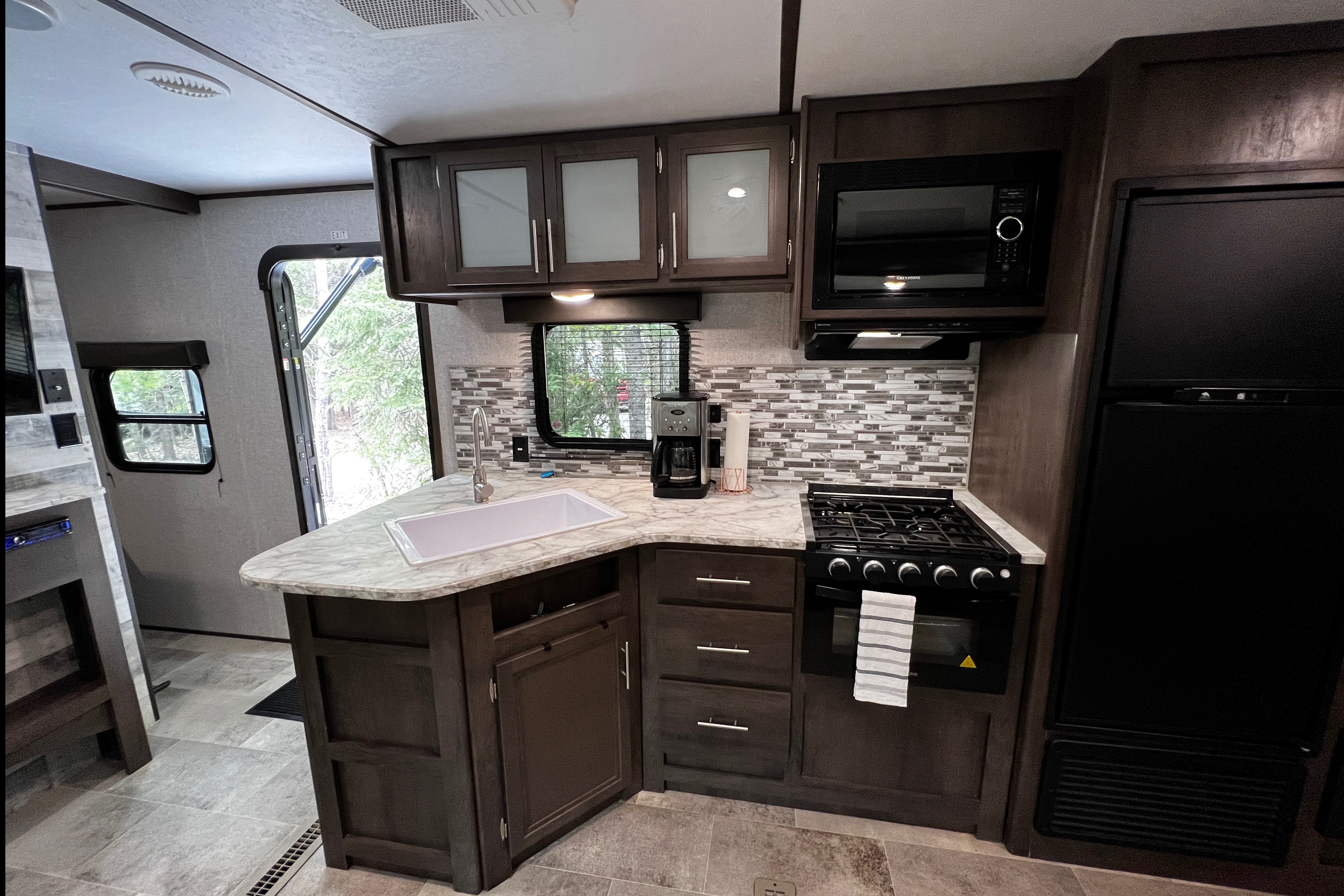 Tyler and Sabrina's Coleman 262BH Travel Trailer
