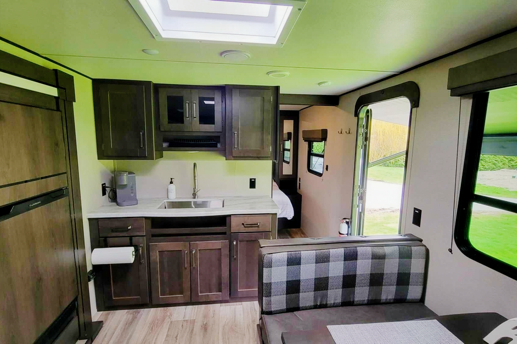 2022 Grand Design Family Glamping | Premium Trailer | Sleeps 6