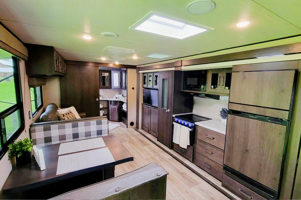 2022 Grand Design Family Glamping | Premium Trailer | Sleeps 6