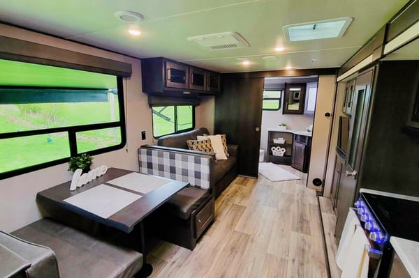 2022 Grand Design Family Glamping | Premium Trailer | Sleeps 6