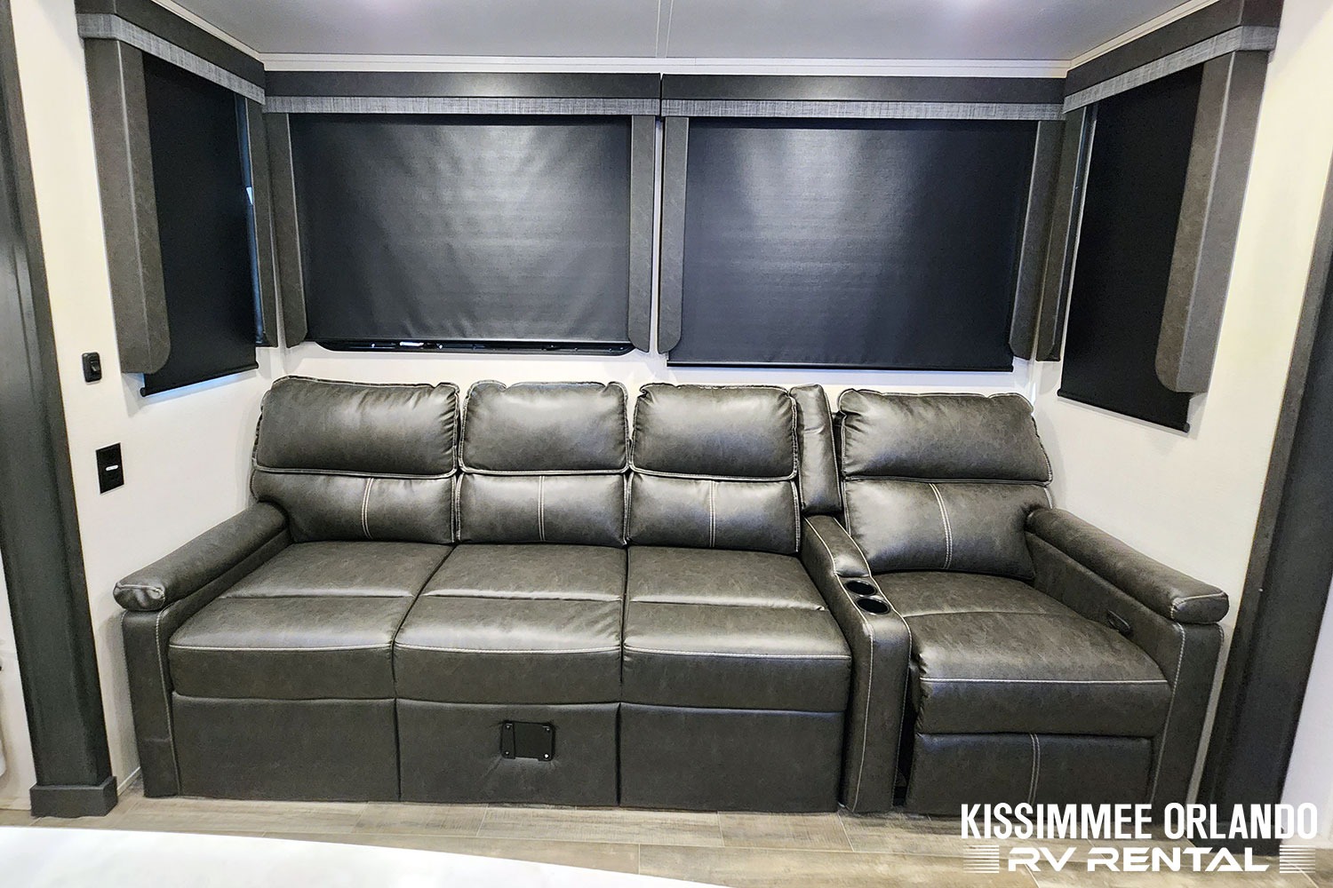 NEW 42' FAMILY LUXURY 2 BED - 2 BATH - SLEEPS 9