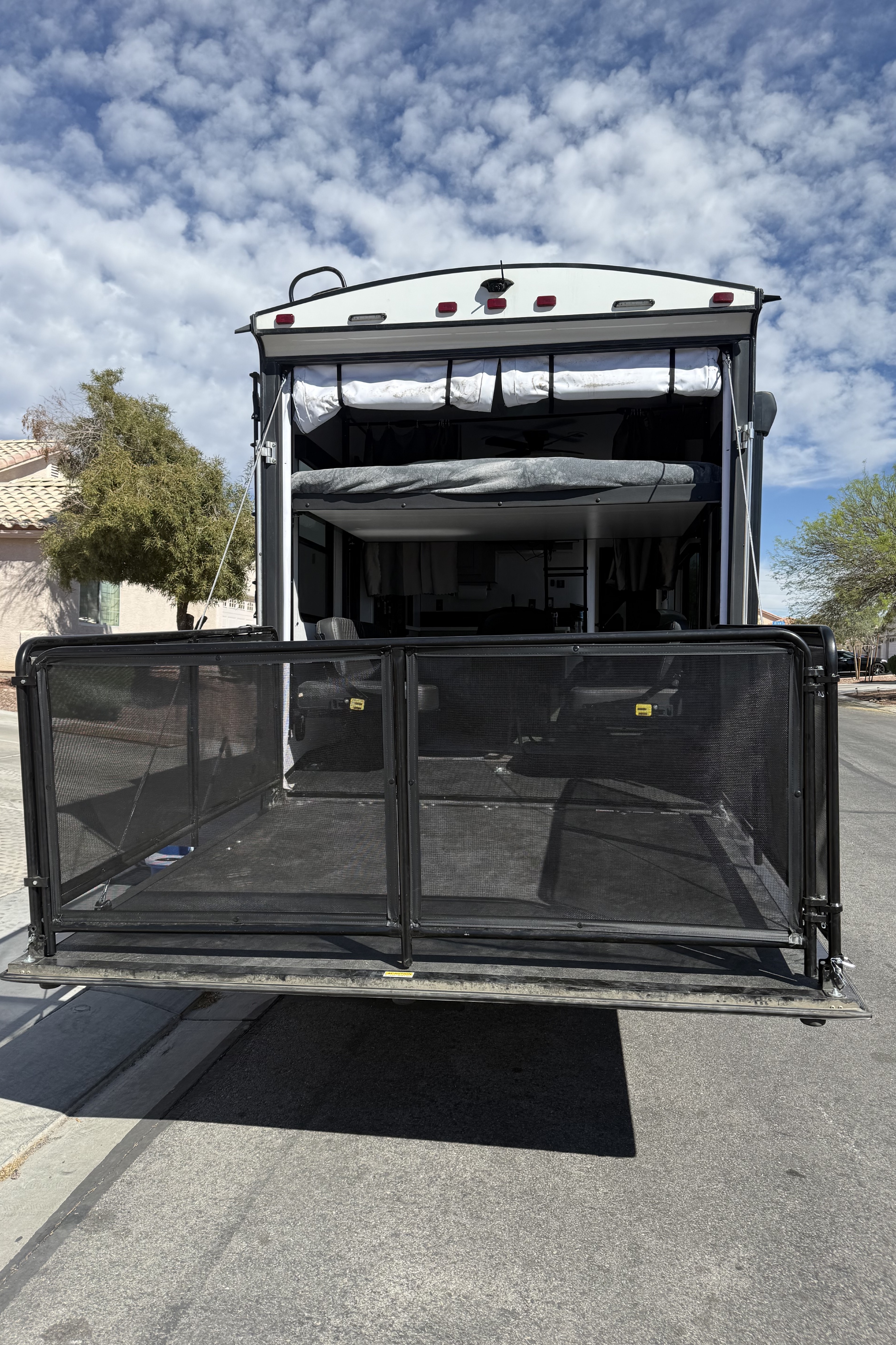 Summit2Coast Heartland Torque T26 Toy Hauler