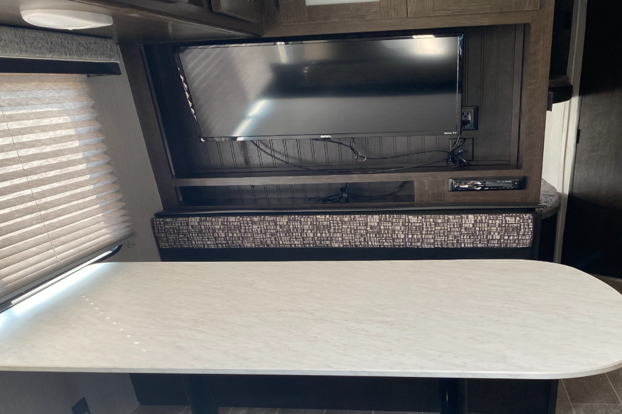 2021 Kid-Approved Heartland Trailrunner SLE 261BHS Travel Trailer