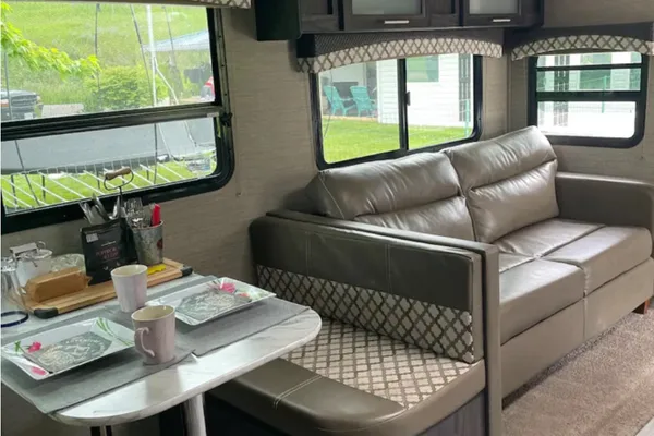 Just the right amount of Luxury- Kodiak Ultra Lite Travel Trailer