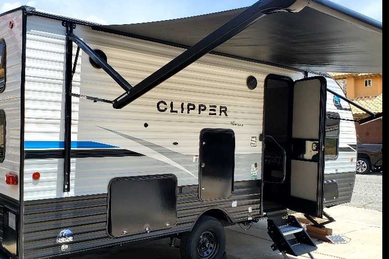 Guzman Coachmen 182 DBU Travel Trailer