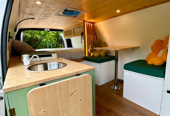 Van Ford E-250 allongé Classe B