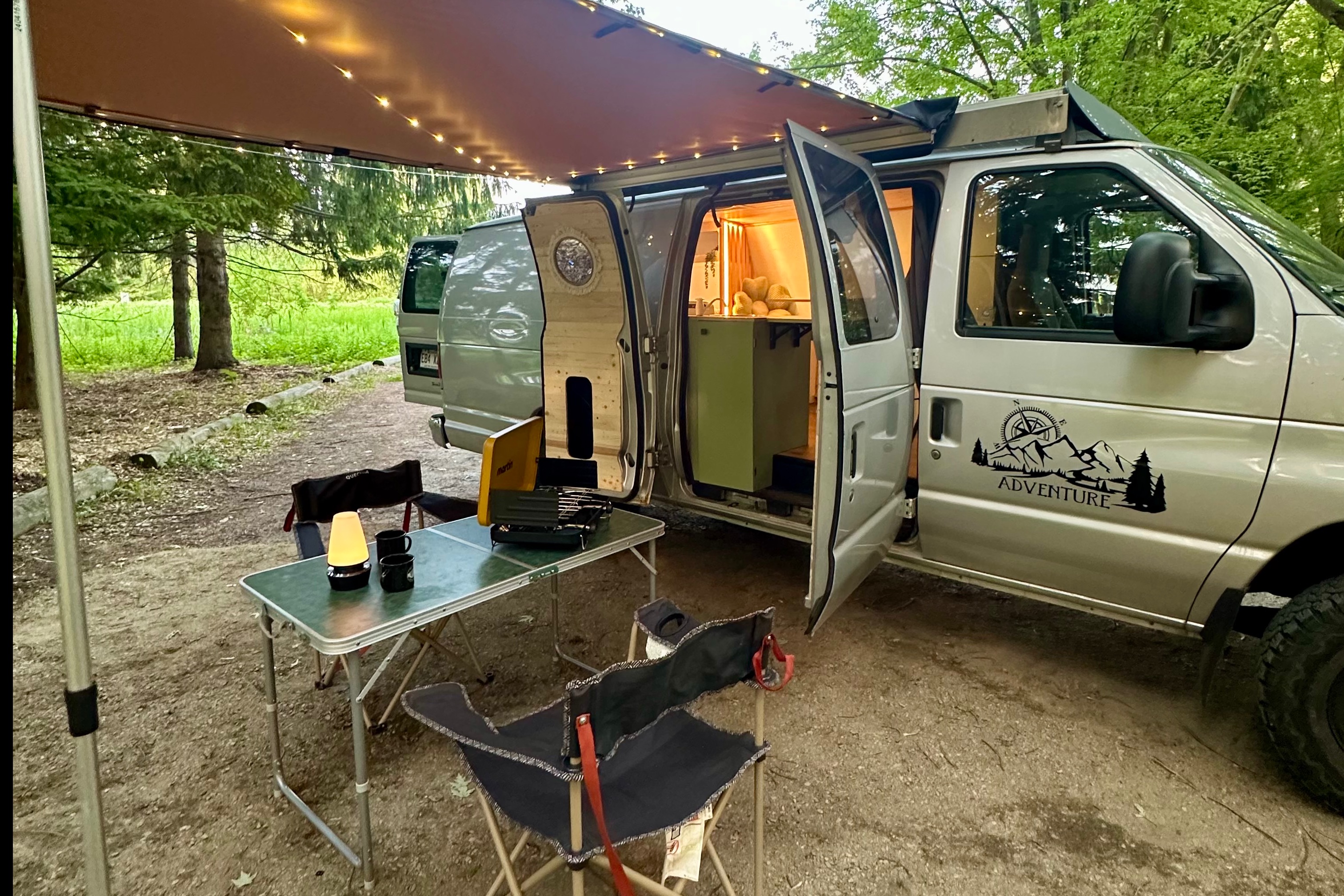 Van Ford E-250 allongé Classe B