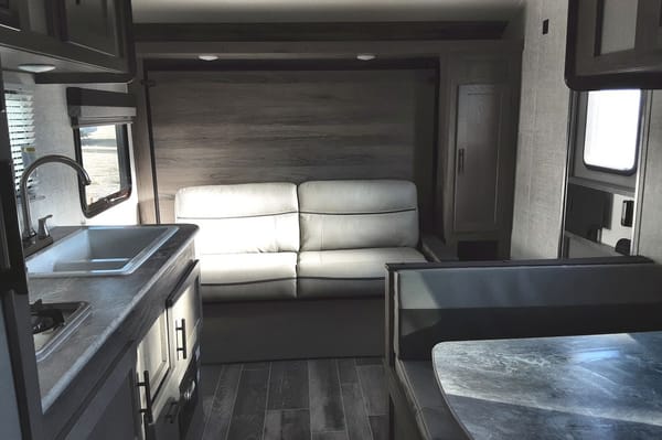 Gulf Stream Kingsport Travel Trailer
