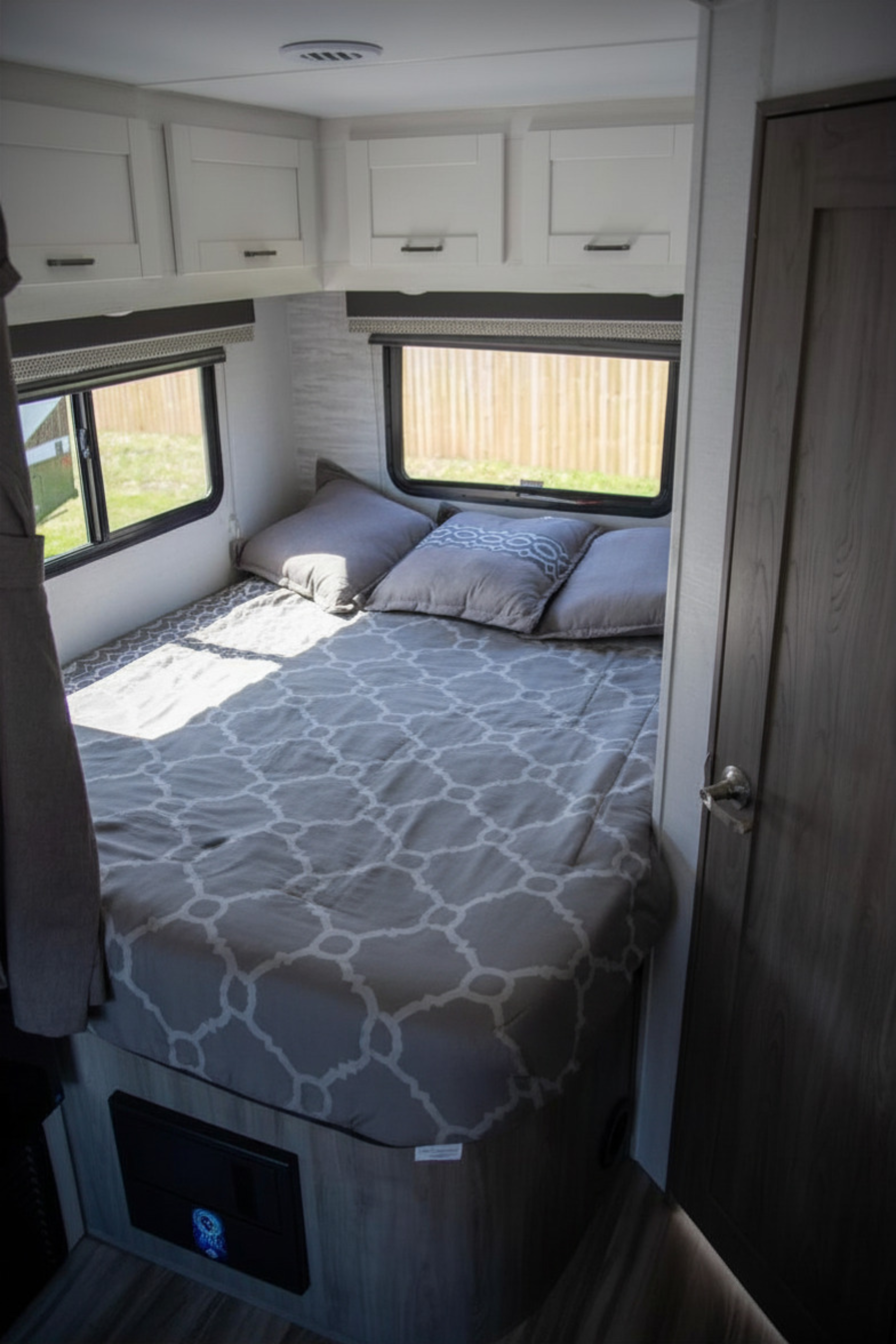 C07 - 6 Sleeper - The RV Rental Factory