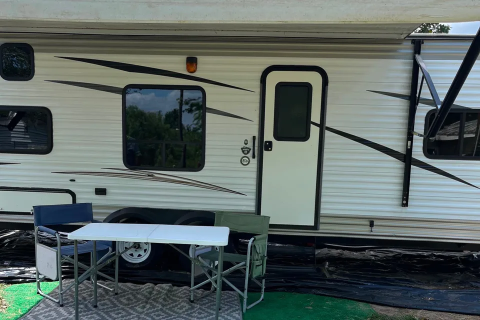 Helleana's Jayco Jay Flight SLX Travel Trailer