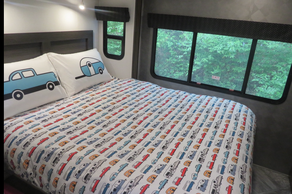 Meet “Forest” the comfy and complete motorhome