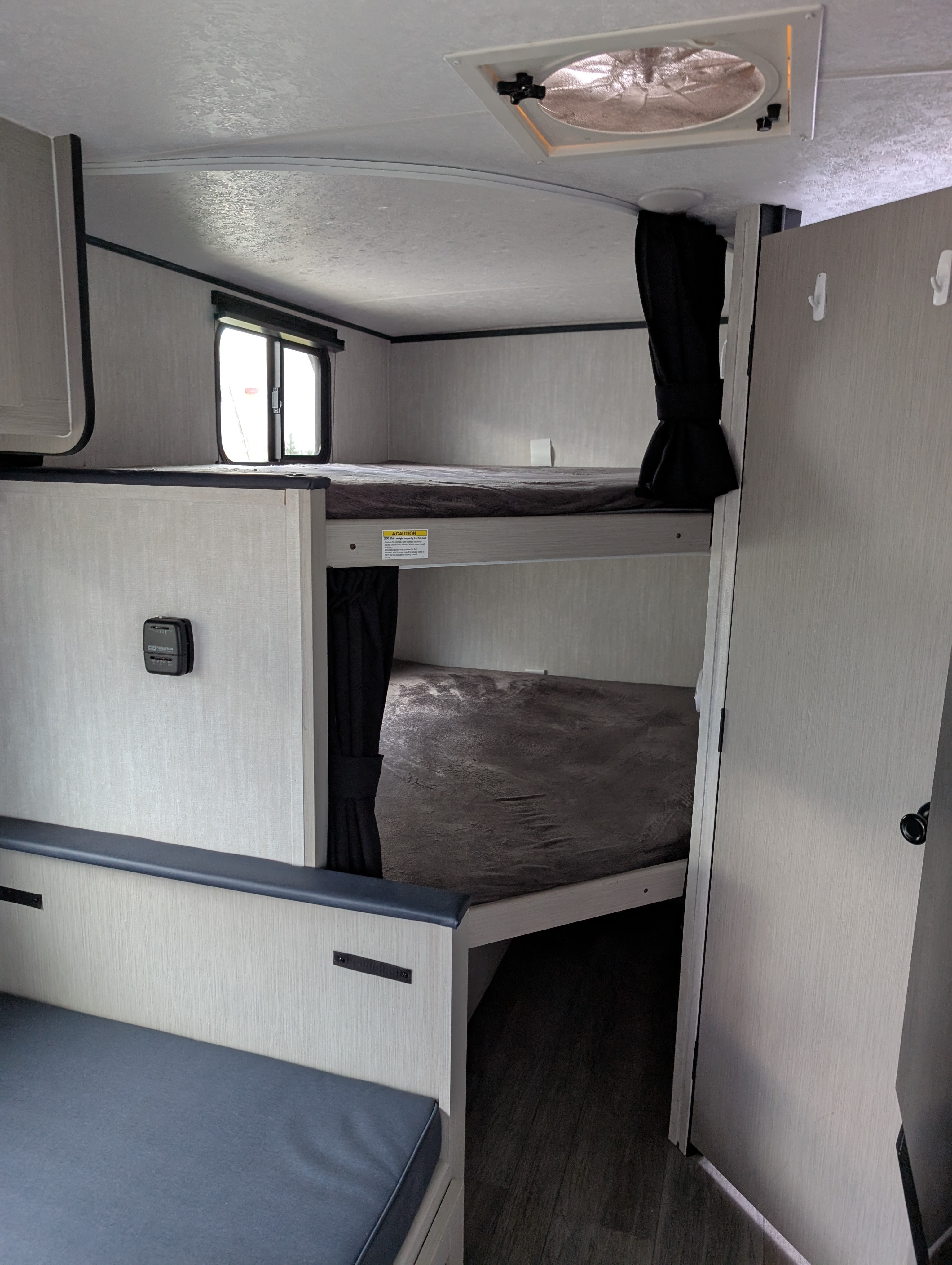 DMT Coachmen Apex Nano
