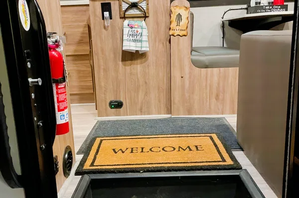Mike's 2021 Jayco Redhawk SE 27N Class C ( Quemahoning dam delivery special )