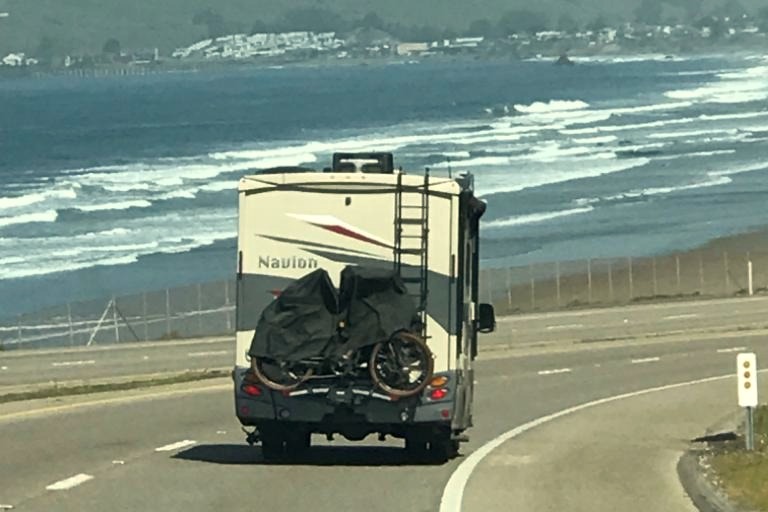 "The Summer Wind" Mercedes Diesel Navion Winnebago 5 SEATBELTS