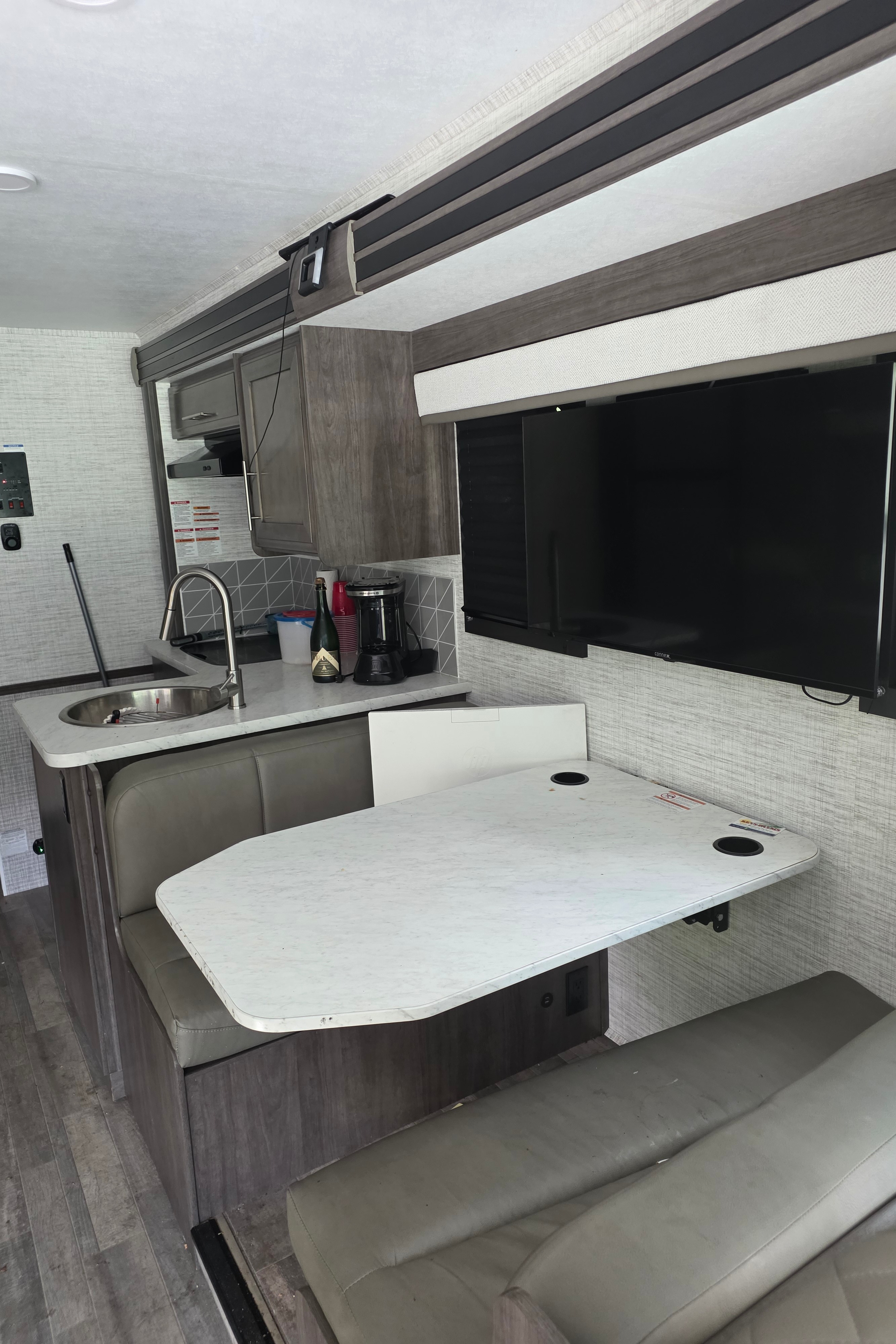 Paul's RV Cottage