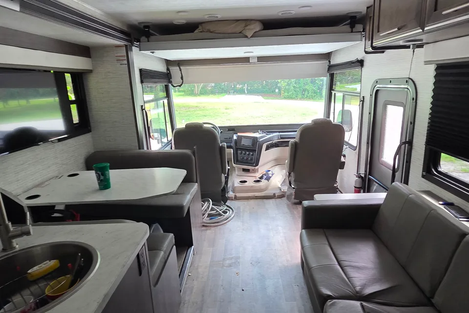 Paul's RV Cottage