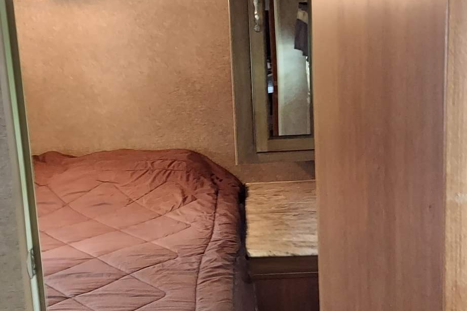 32ft Coachmen Catalina  Travel Trailer