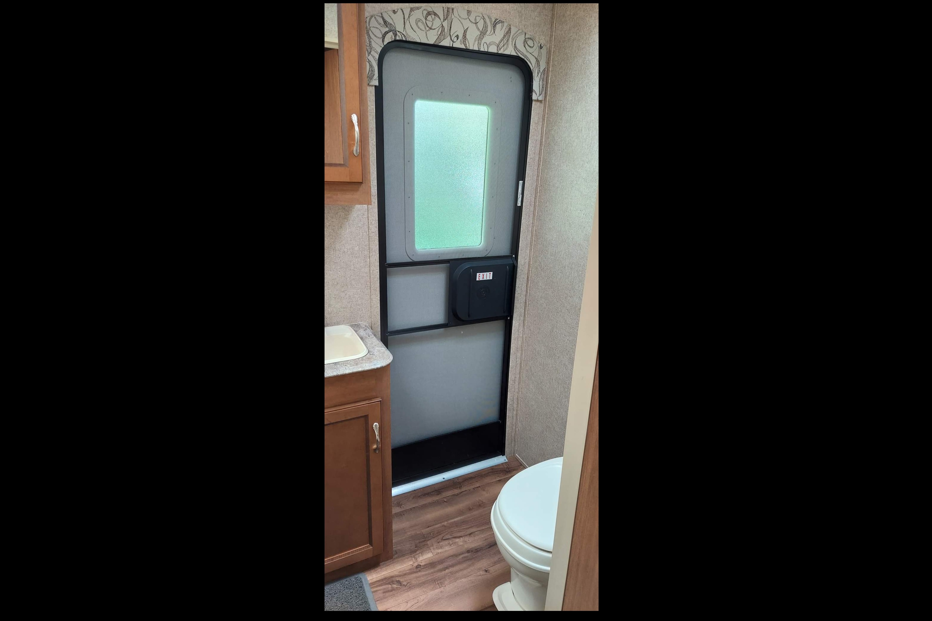 32ft Coachmen Catalina  Travel Trailer