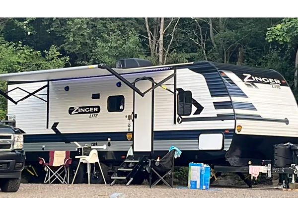 Crossroads Zinger 270BH Travel Trailer