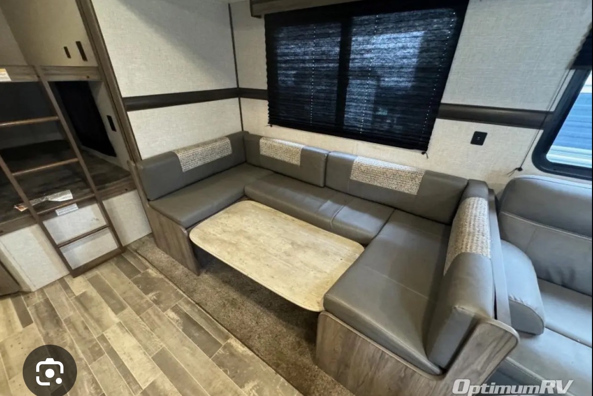 Crossroads Zinger 270BH Travel Trailer