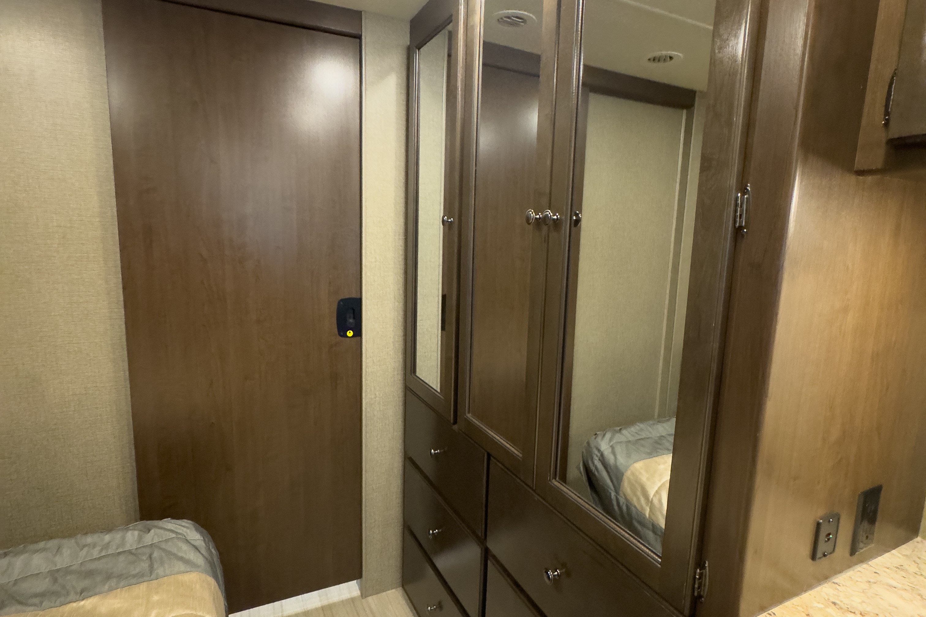 Arthur 's Thor Motor Coach windsport 35m Class A