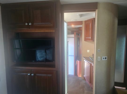 Longhorn Customs 2014 Dutchmen Voltage Fifth Wheel Toy Hauler your home away from home